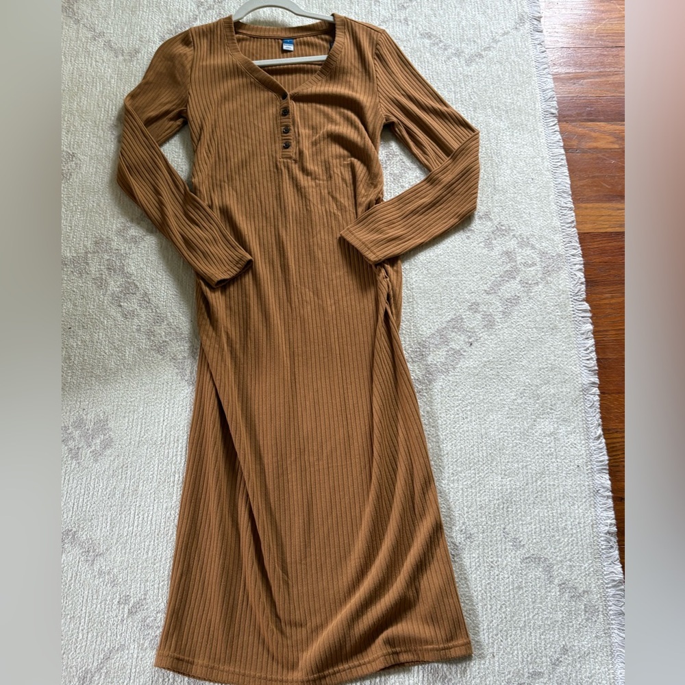 Old Navy Ribbed Henley Long Sleeve Maternity Dress